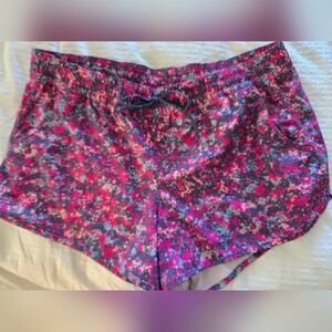 Women's Columbia Botaga Bay, Multicolor Patterned Shorts, Size XL